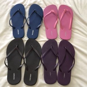 Old Navy flip flops size 9/10